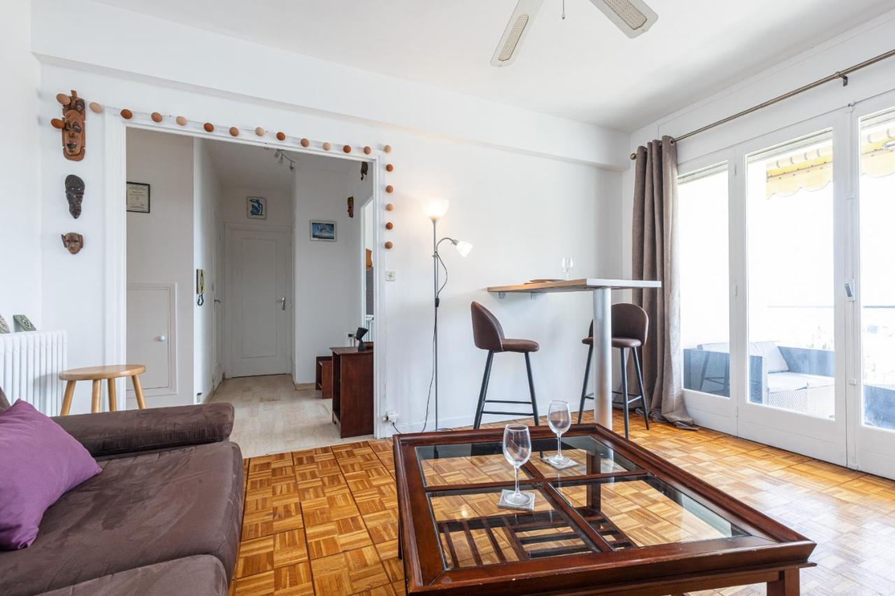 Open View Studio & Garage Νίκαια Εξωτερικό φωτογραφία