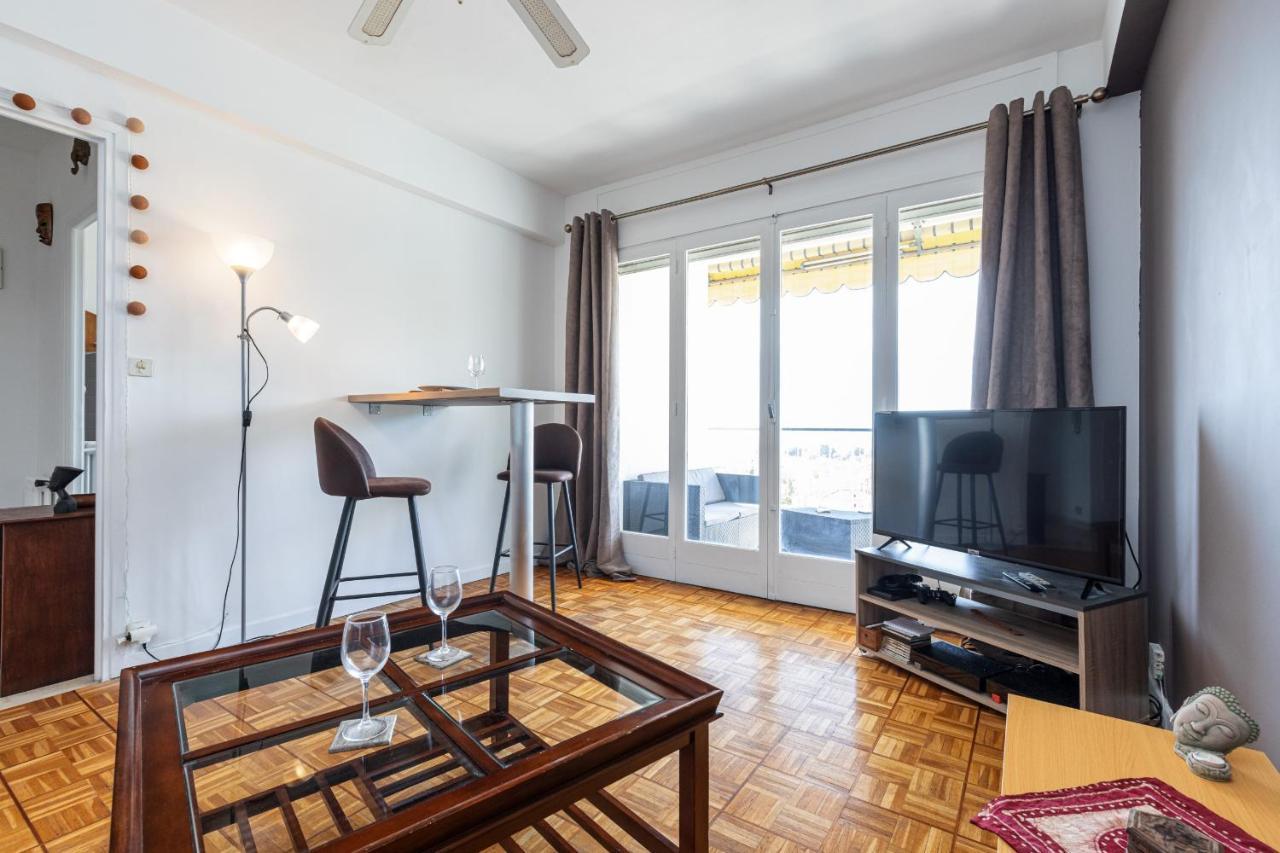 Open View Studio & Garage Νίκαια Εξωτερικό φωτογραφία